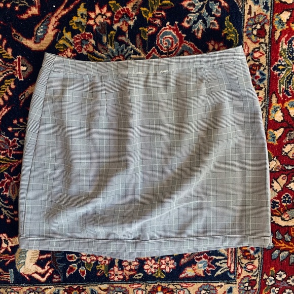 Checked Mini - Picture 2 of 2